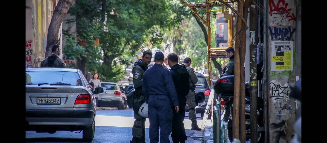 Eξάρχεια: Επιχείρηση της Δίωξης Ναρκωτικών με οχτώ προσαγωγές - Έξι αλλοδαποί